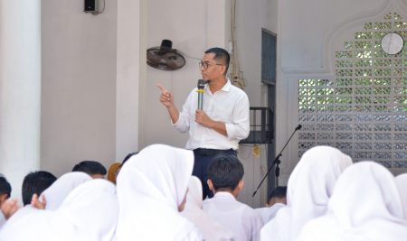 Tingkatkan motivasi Siswa untuk Kuliah, Tim Sosialisasi dan promosi UISB Lakukan Sosialisasi ke Sekolah-sekolah Menengah Atas di Sumatera Barat