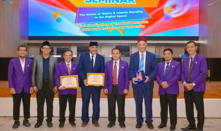 Universitas Islam Sumatera Barat Tanda Tangani MoU dengan University Azzaituna dan Gelar Seminar Internasional